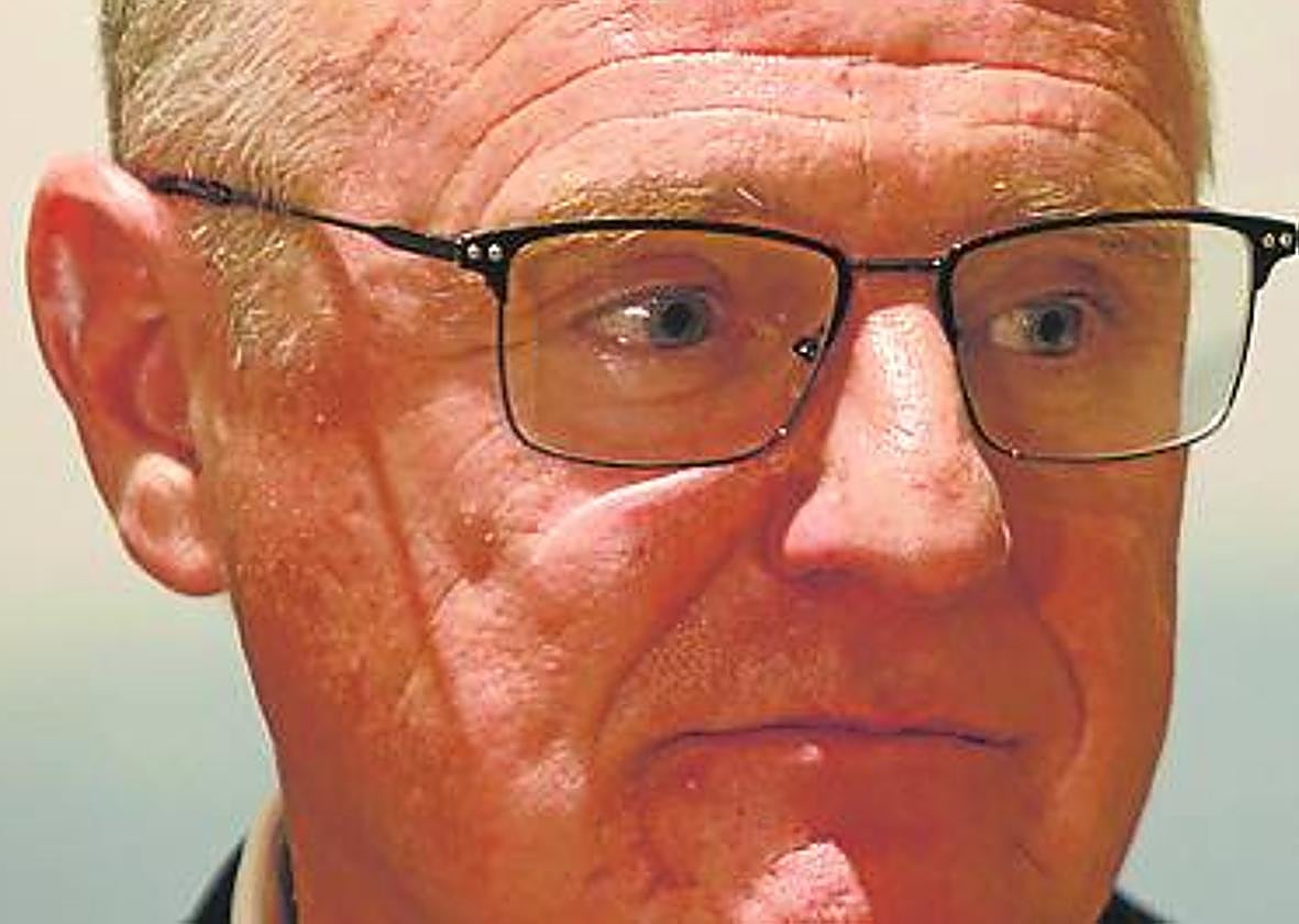 Canga afirma que el PSOE «debería rebajar su euforia» El Comercio